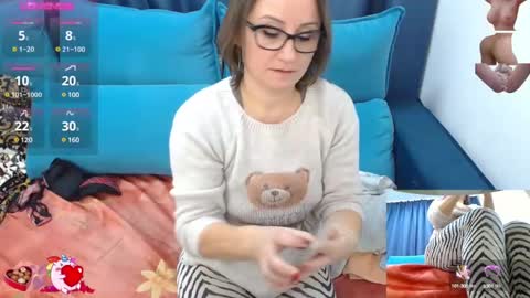Nicolle online show from January 2025 07:56:02 PM