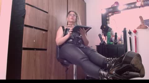 Snapshot of nicolmiss chatting on May 2026 10:50:03 PM nicolmiss online show from May 2026 10:50:03 PM