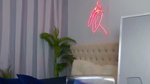 NicolRos online show from July 2026 07:07:01 PM