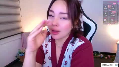 Nicol online show from December 2025 12:51:01 AM