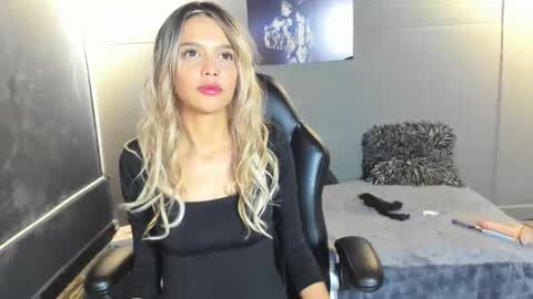 Nicol online show from February 2026 09:55:02 PM