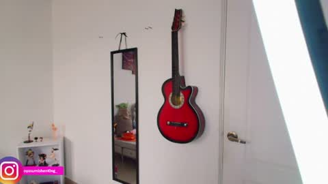 Snapshot of nicorobinn chatting on July 2026 09:30:02 PM Lizzie online show from July 2026 09:30:02 PM