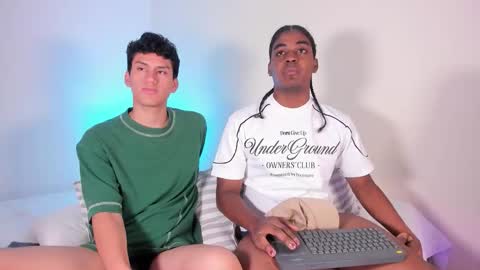 Snapshot of nicoymark1 chatting on March 2026 11:48:01 AM Nico y Mark online show from March 2026 11:48:01 AM