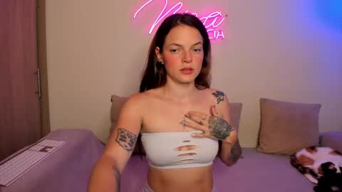 Niela  online show from January 2026 09:07:02 PM