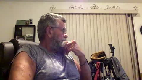 nightmoves1970 online show from September 2025 02:24:02 AM