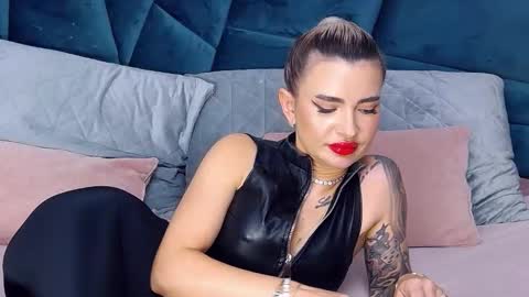 Iris online show from November 2025 09:58:01 AM