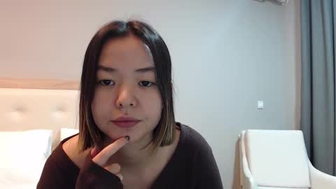 Niia online show from March 2026 09:43:02 PM