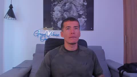 Niick online show from December 2024 08:37:02 PM