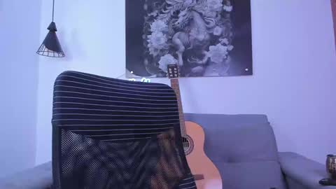 Niick online show from January 2025 01:30:01 AM