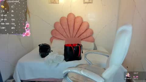 Anni online show from April 2026 10:34:01 PM