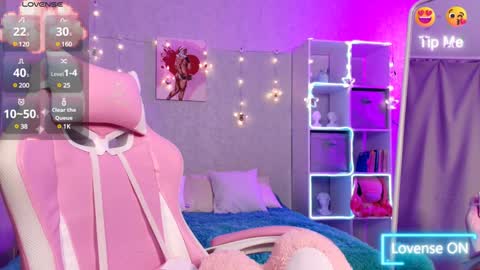 Nicole  online show from January 2025 03:35:01 PM