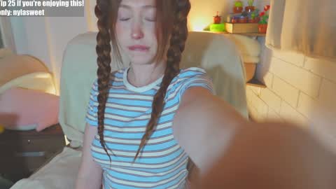 of Nylasweet online show from October 2025 04:00:02 AM