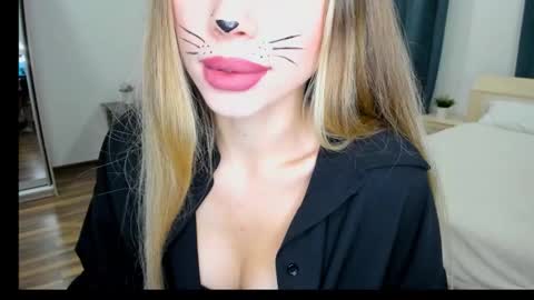 Snapshot of nika_blissy chatting on October 2025 09:49:02 PM Nika online show from October 2025 09:49:02 PM