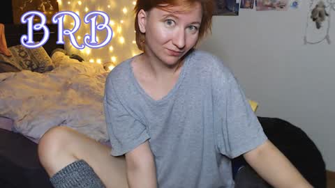 Snapshot of nika_fuchs chatting on December 2024 09:52:02 PM Nika online show from December 2024 09:52:02 PM