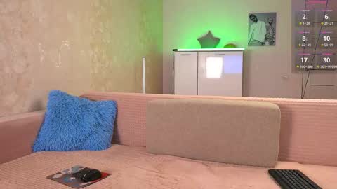 Snapshot of nika_niki chatting on September 2025 05:13:01 PM Nika and Niki online show from September 2025 05:13:01 PM