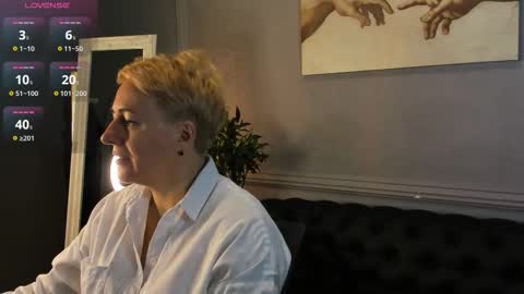 Nika online show from November 2025 05:51:01 AM