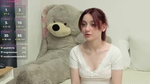 Snapshot of nikagaze chatting on May 2026 05:40:01 PM Nika online show from May 2026 05:40:01 PM