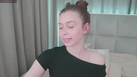Snapshot of nikaletta chatting on May 2026 10:50:03 PM Nika online show from May 2026 10:50:03 PM