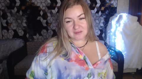 Nika online show from November 2025 09:25:02 PM