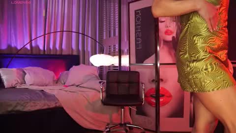Nikki online show from October 2025 12:08:02 PM