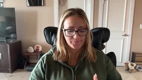 NikkiCums online show from December 2025 06:36:02 PM