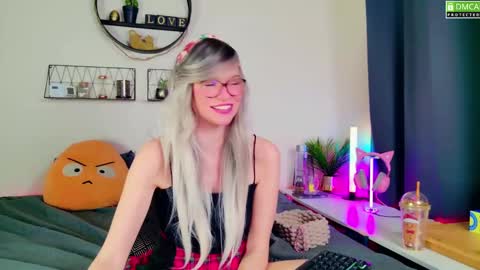 Kitty Chatte online show from January 2025 10:40:01 AM