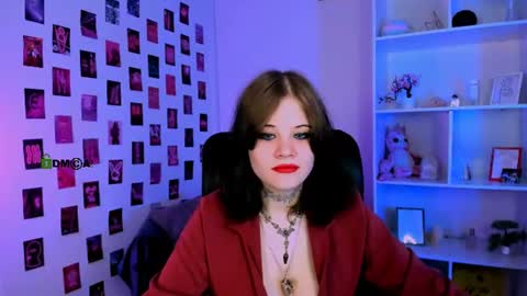 Snapshot of nikki_kiss_ chatting on July 2026 08:40:01 AM nikki_kiss_ online show from July 2026 08:40:01 AM