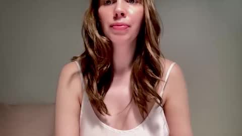 Nikki online show from October 2025 10:03:02 AM