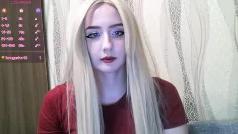 Nikki Roseanna online show from November 2025 04:11:02 PM