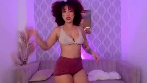 Nicole online show from June 2026 04:33:02 AM