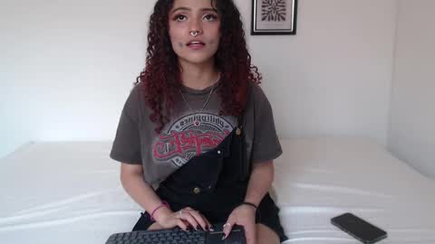 nikki_uwu online show from March 2026 07:41:02 PM