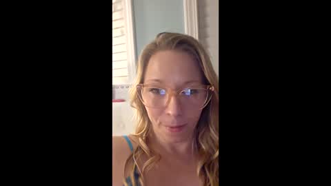 nikkib653466 online show from February 2026 03:05:02 AM