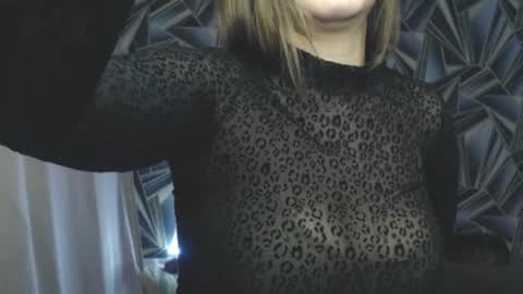 nikkikiss___ online show from March 2026 05:03:01 PM