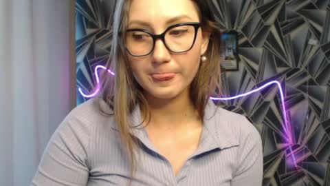 nikkikiss___ online show from June 2026 02:07:01 AM