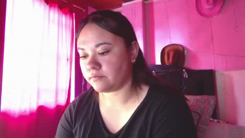 Snapshot of nikkirous_ chatting on April 2026 02:03:02 PM Nikkirous online show from April 2026 02:03:02 PM