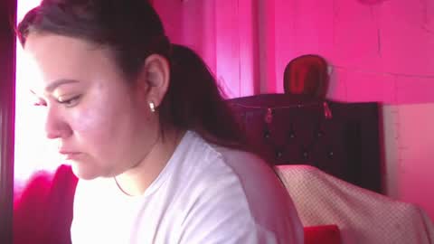 Snapshot of nikkirous_ chatting on May 2026 04:15:02 PM Nikkirous online show from May 2026 04:15:02 PM