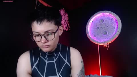 Nikky online show from April 2026 05:17:02 PM