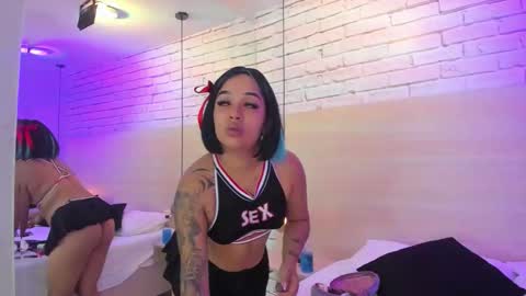 Nikky Dean online show from September 2025 03:17:02 AM