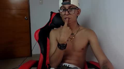 Snapshot of niklaus_wolf chatting on March 2026 05:46:01 AM niklaus_wolf online show from March 2026 05:46:01 AM