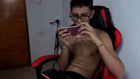 Snapshot of niklaus_wolf chatting on March 2026 03:23:02 AM niklaus_wolf online show from March 2026 03:23:02 AM