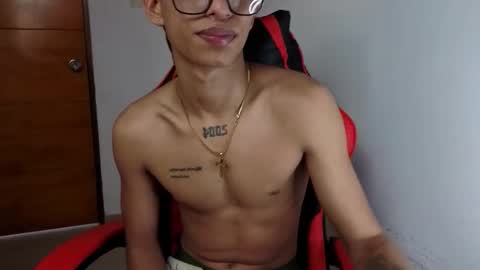 Snapshot of niklaus_wolf chatting on March 2026 07:06:02 PM niklaus_wolf online show from March 2026 07:06:02 PM