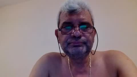 niklauss333 online show from June 2026 03:13:01 PM