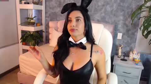 Niko Robin online show from October 2025 06:08:01 PM