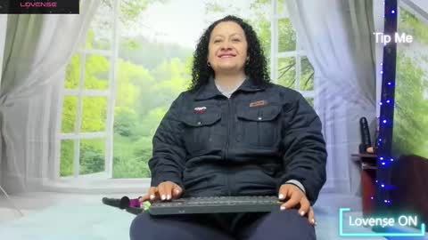 Snapshot of nikol32__ chatting on November 2025 11:24:01 AM dayan online show from November 2025 11:24:01 AM