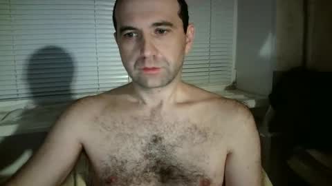 nikolas_vaz online show from December 2025 09:09:02 PM