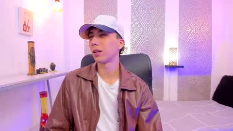    online show from November 2025 04:22:01 AM