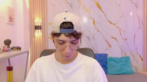 Snapshot of nikolay_gregori chatting on June 2026 04:07:02 AM online show from June 2026 04:07:02 AM
