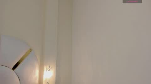   Nikol Karter   online show from December 2025 12:03:02 PM