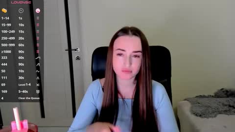      online show from October 2025 04:04:01 AM