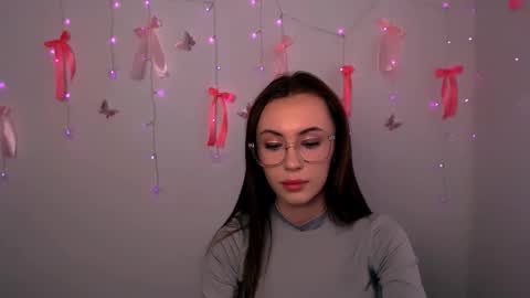 nikonara_ online show from April 2026 11:38:01 AM